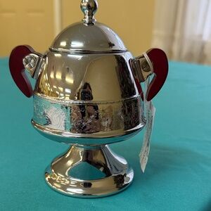 1940’s united rocket 800 A lidded sugar bowl with Bakelite handles